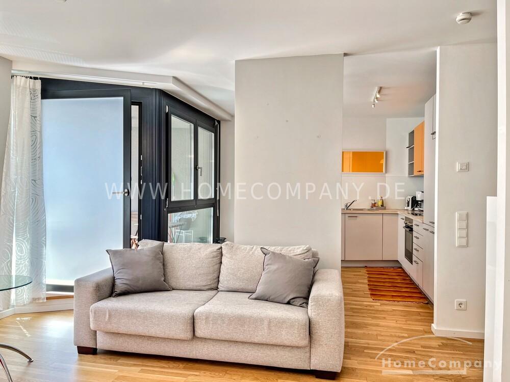 Möblierte 2-Zimmer-Wohnung mit Loggia in Giesing, 81539 München (Obergiesing Ramersdorf-Perlach Untergiesing-Harlaching)