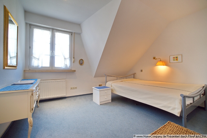 Charmante Dachgeschosswohnung mit separatem Eingang – 44267 Dortmund – Vorschaubild 4