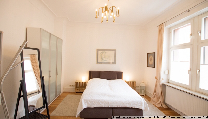 Wiehre-Flair Wohnung mit 2 Balkonen & Altbaucharme, 79102 Freiburg im Breisgau (Oberau Waldsee Wiehre)
