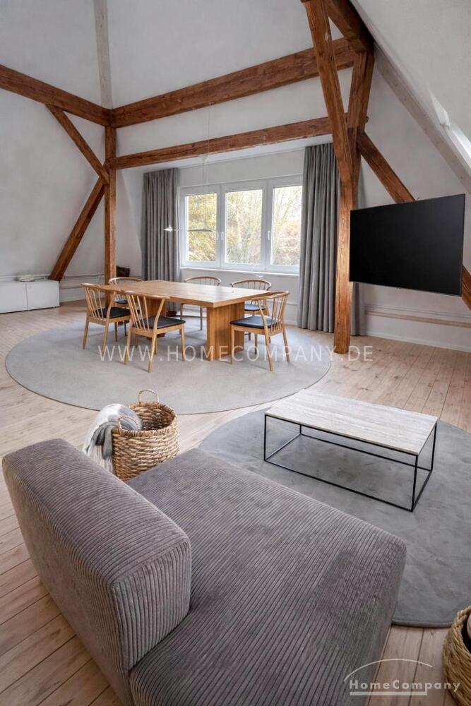 Loftartiges Dachwohnung in Holtenau, Kiel