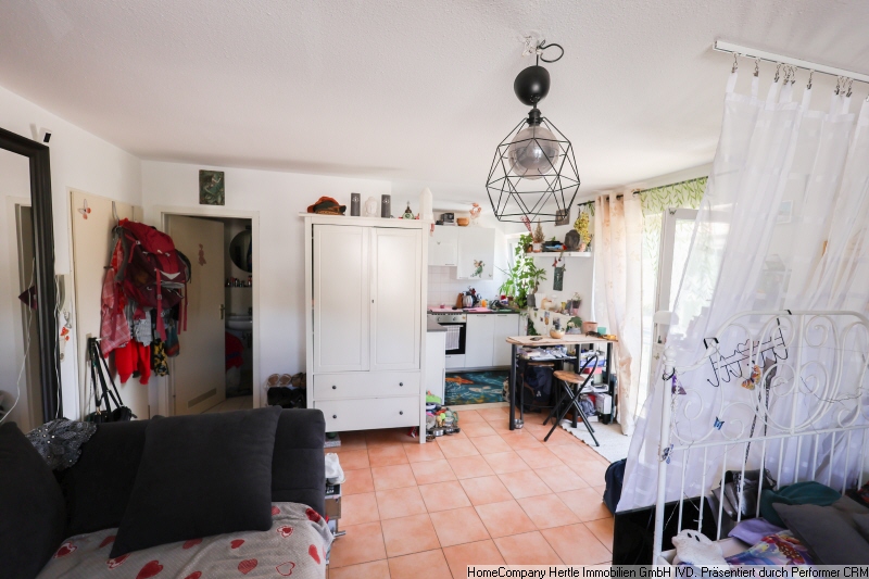 Single-Apartment mit Balkon in Freiburg – 79117 Freiburg im Breisgau – Vorschaubild 3