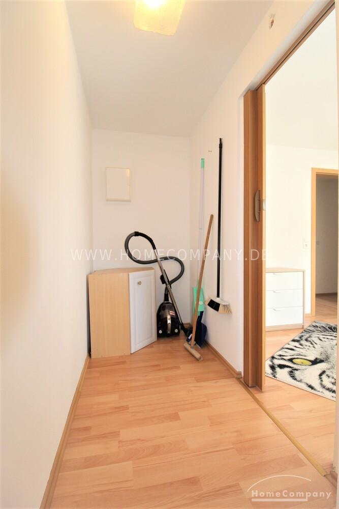 Möblierte Dachwohnung in Dresdner Höhenlage mit großem Wohnzimmer – Grenzallee 51, 1187 Dresden – Vorschaubild 6