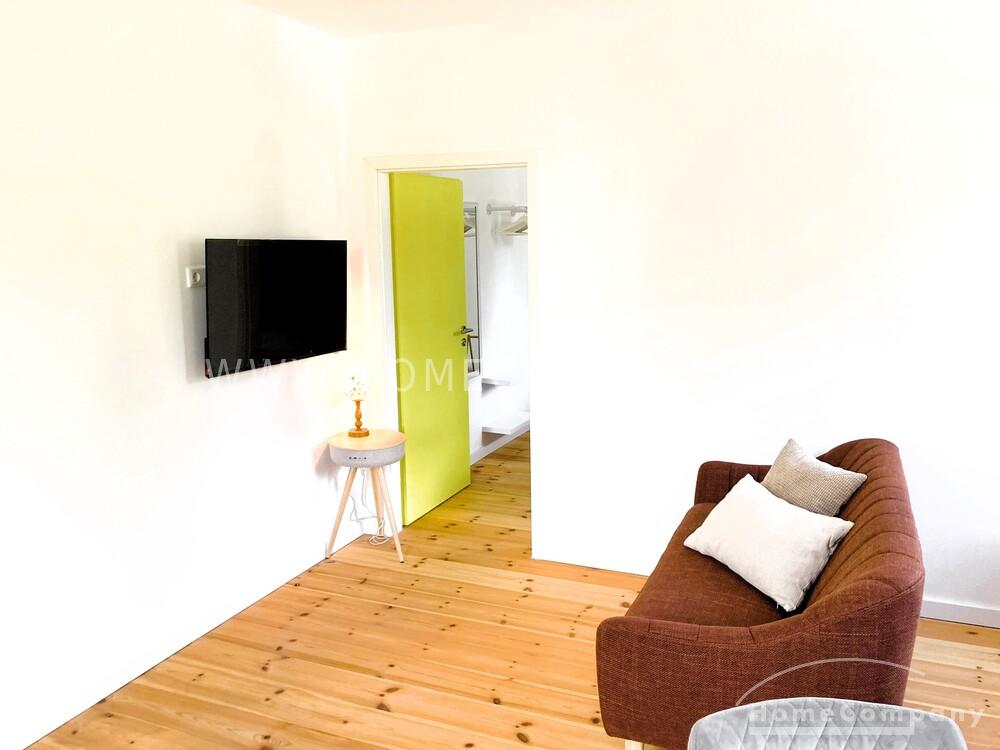 Zentral gelegen, direkt am Schillerplatz – Loschwitzer Strasse 44, 1309 Dresden – Vorschaubild 4