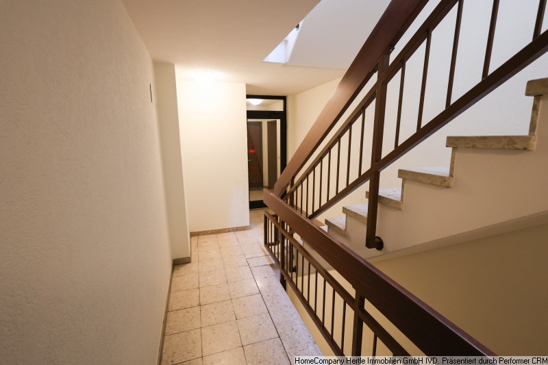 Charmante 1-Zimmer-Wohnung mit Balkon in der Gartenstadt – 79114 Freiburg im Breisgau – Vorschaubild 9
