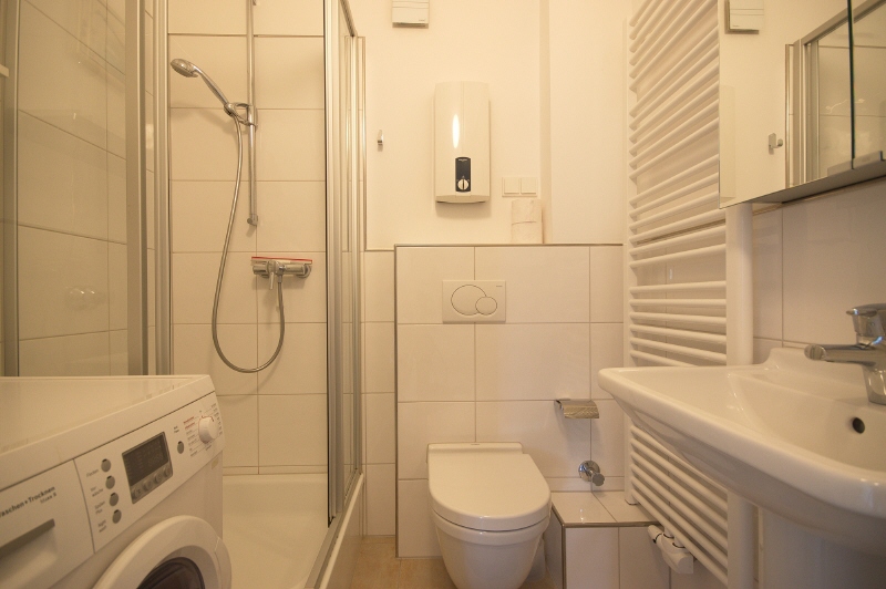 High-Quality Apartment with Balcony in Rüttenscheid – Kahrstraße 13, 45128 Essen – Vorschaubild 7