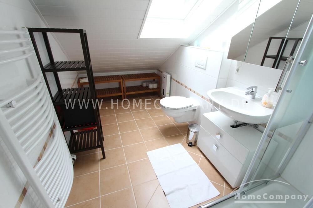 Dachgeschosswohnung in der Bonner Südstadt mit viel Licht und Komfort – Buschstraße 1, 53115 Bonn – Vorschaubild 11