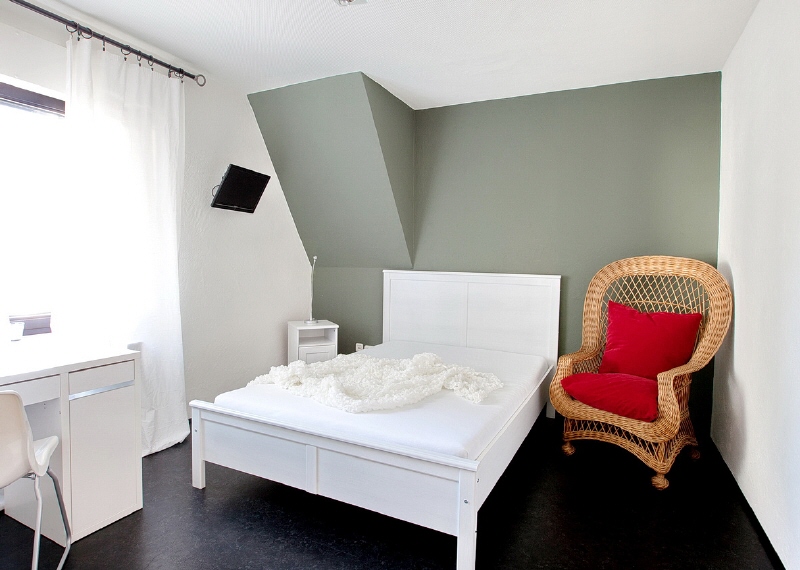 Zimmer mit Dachterrasse WLAN in ruhiger Lage, 45136 Essen (Bergerhausen Huttrop Rüttenscheid)