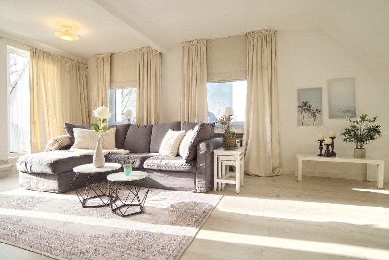 Lichtdurchflutete City-WG-Lösung mit Loggia – Lohbergstraße 9, 44789 Bochum – Vorschaubild 3