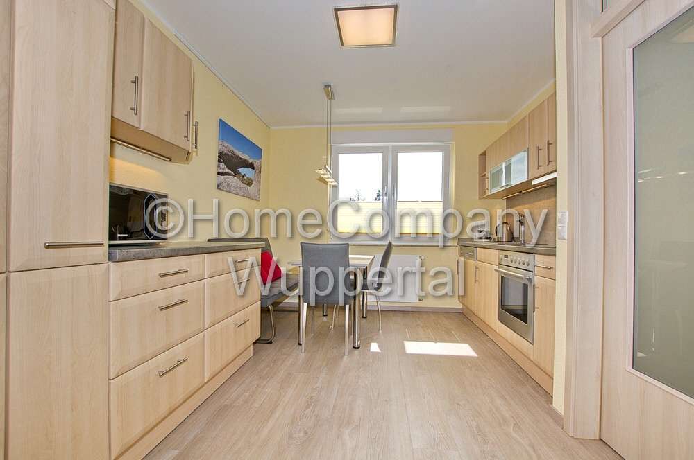 Top renovierte Wohnung mit DSL nahe EDEKA, 42719 Solingen (Gräfrath Merscheid Solingen-Mitte Wald)