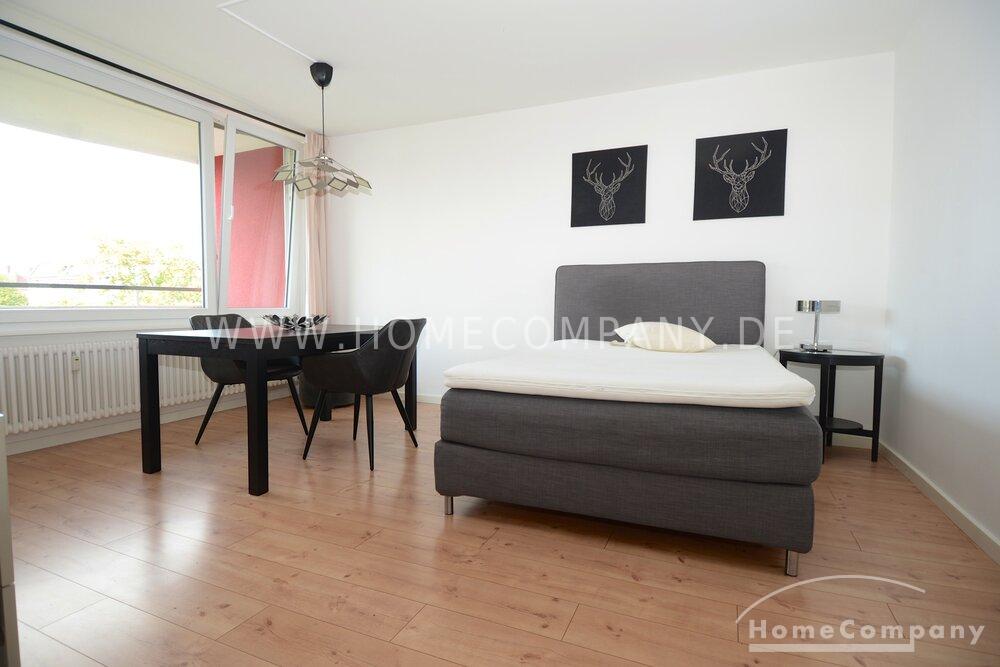 Möbliert & Balkon 1-Zimmer-Wohnung in Moabit, 10555 Berlin (Mitte Hansaviertel Moabit Tiergarten)