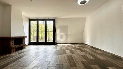 Lichtdurchflutete Wohnung mit Südbalkon in Blankenese, 22587 Hamburg (Altona)