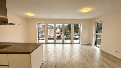 Hamburg Modernes Mehrfamilienhaus mit Potenzial – 22179 Hamburg – Vorschaubild 2