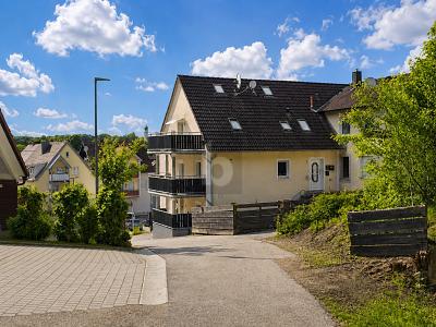Solides Investment - Stabile Einnahmen mit großer Terrasse, 84048 Mainburg