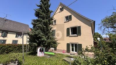 Historisches Haus mit Gewerbefläche in Rümmingen, 79595 Rümmingen