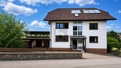 Mehrfamilienhaus mit Weitblick in Stühlingen, 79780 Stühlingen