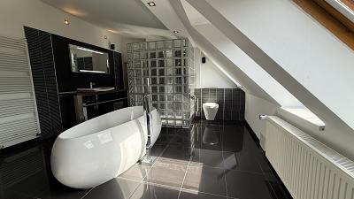 Dachgeschoss mit Terrasse & Berlin-Flair, 10559 Berlin (Mitte Moabit Tiergarten)
