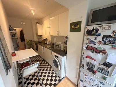 charmante 2-Zimmer-Wohnung in Top-Lage, 79102 Freiburg im Breisgau (Oberau Waldsee Wiehre)