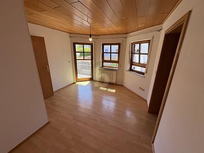 Ruhig & bezugsfrei mit 2 Balkonen, 74177 Bad Friedrichshall