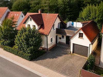 Charmantes Haus mit Garten in ruhiger Lage, 91575 Windsbach