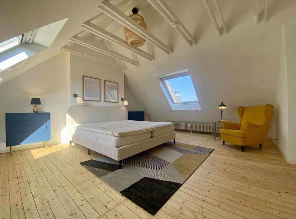 Sachsenhausen Süd möblierte Wohnung mit Flair, 60598 Frankfurt am Main (Sachsenhausen)