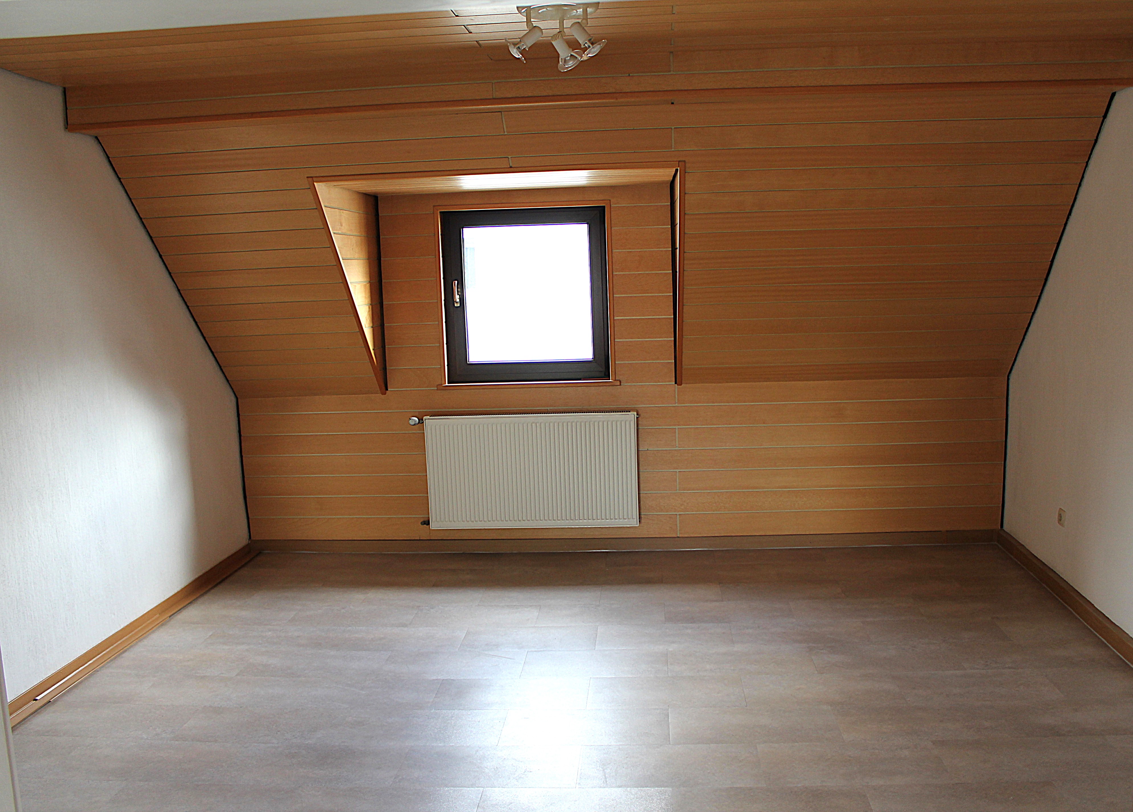 Balkon mit Westblick in Aschaffenburg, 63741 Aschaffenburg (Damm Innenstadt Leider Nilkheim Strietwald)