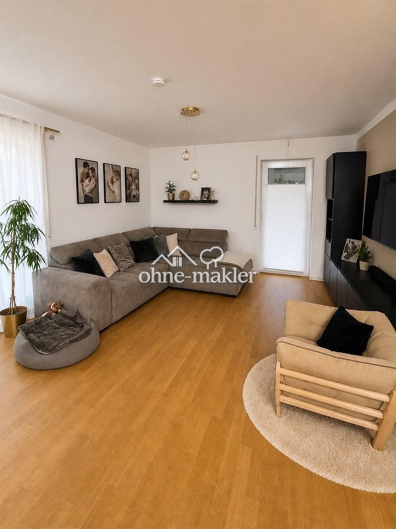 Hirschaid Moderne 3-Zi.-Wohnung mit Stellplätzen, 96114 Hirschaid