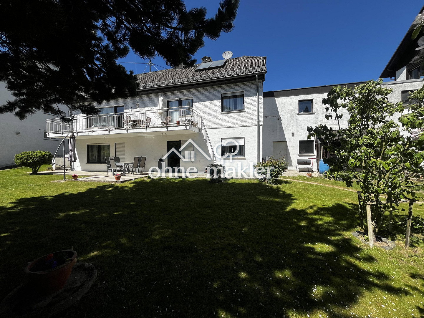 Großzügiges Haus mit moderner Küche, 65510 Idstein