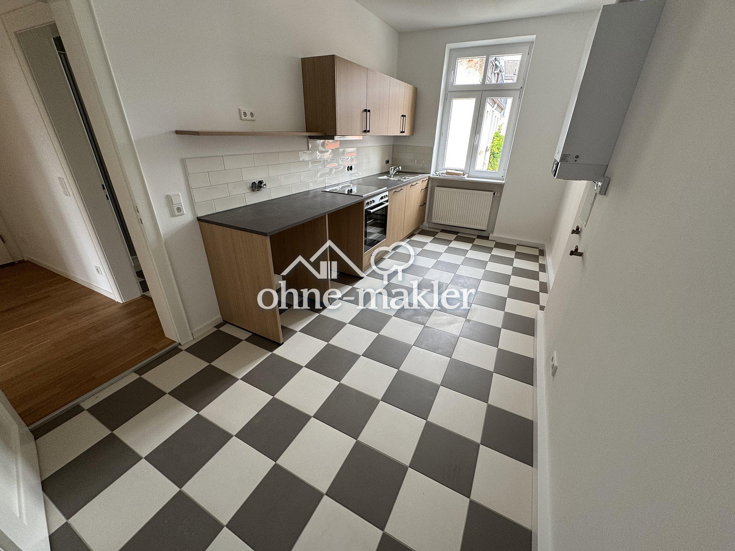 Sanierte 2-Zimmer-Wohnung im Zentrum, 63739 Aschaffenburg (Innenstadt Österreicher Kolonie)