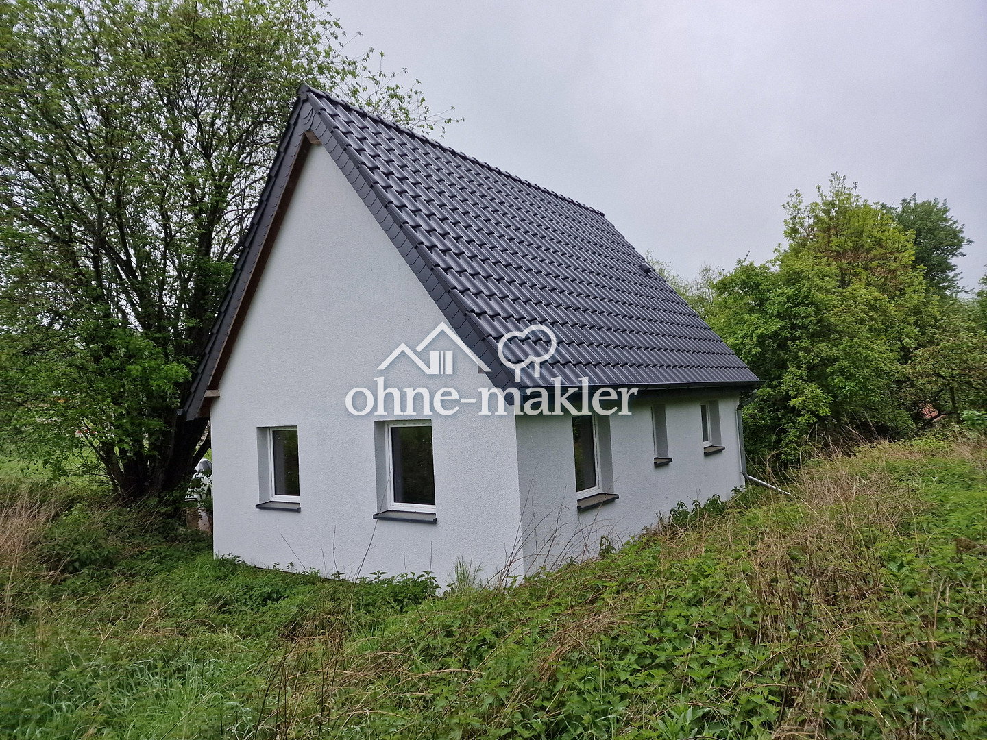 Idyllischer Neubau auf 8.225 m Grundstück in Hiddenhausen, 32120 Hiddenhausen