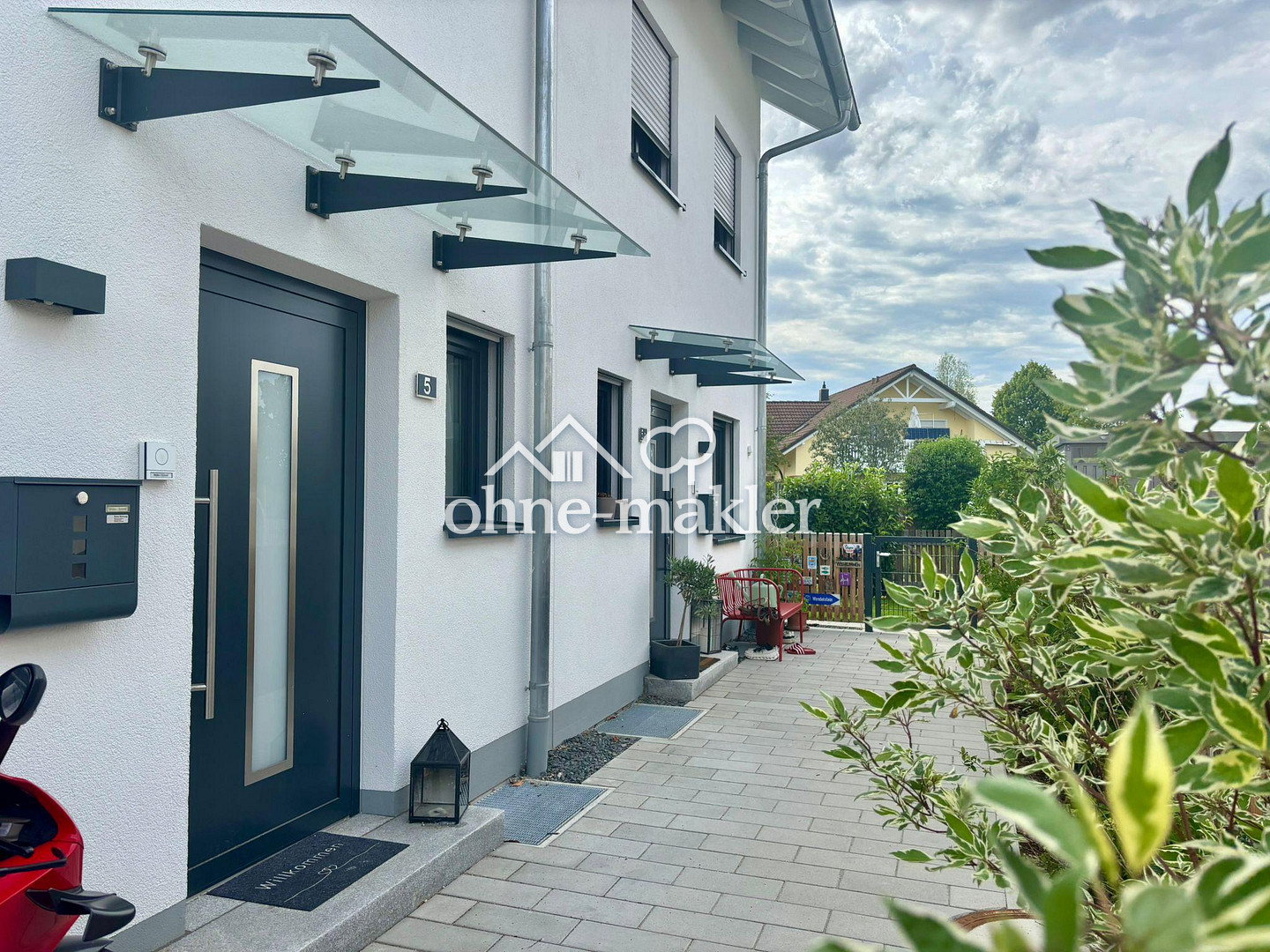 Luxuriöse EG-Wohnung in Olching, 82140 Olching