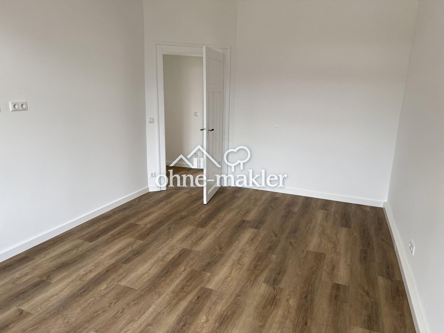 Zentral gelegen - neu sanierte 3-Zimmer-Wohnung mit Südbalkon, 64289 Darmstadt (Darmstadt Kranichstein)