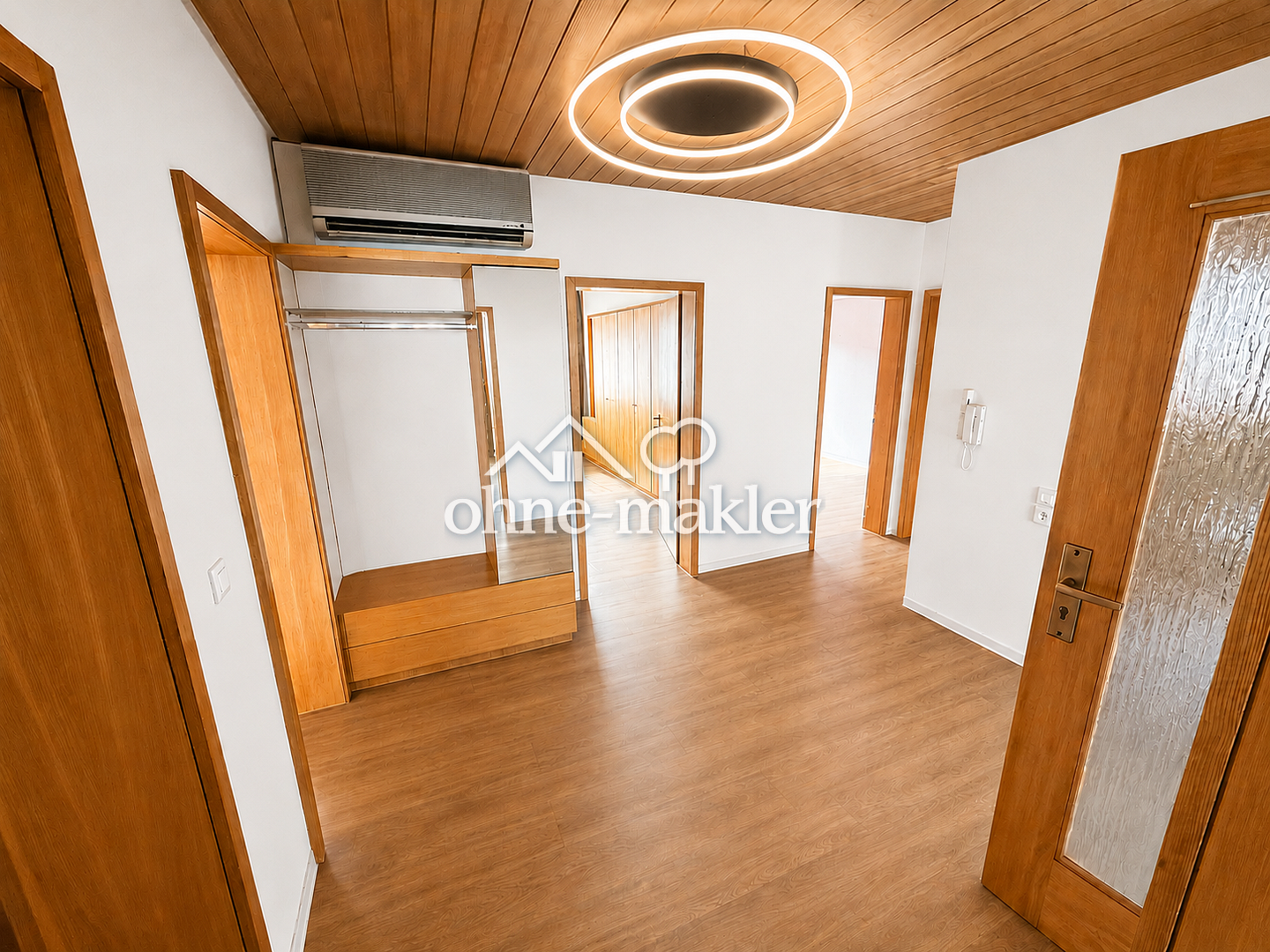 Großzügige 4-Zimmer-Wohnung mit Südbalkon in Wangen, 73117 Wangen