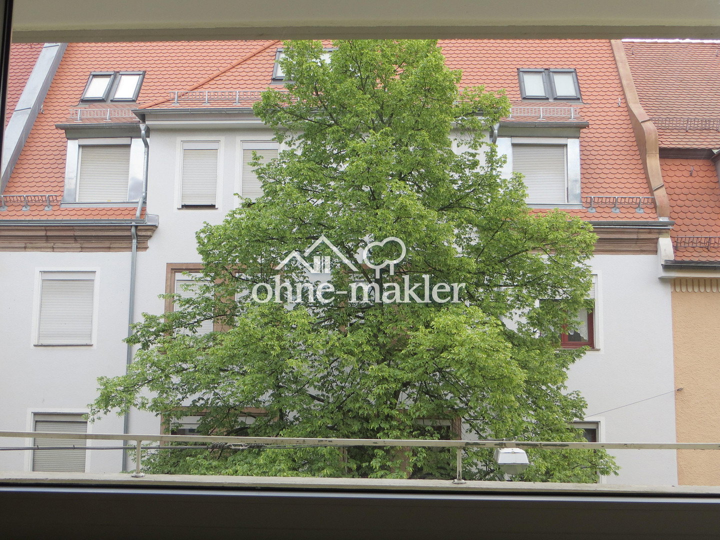Hell und luftig mit großem Balkon, 90461 Nürnberg