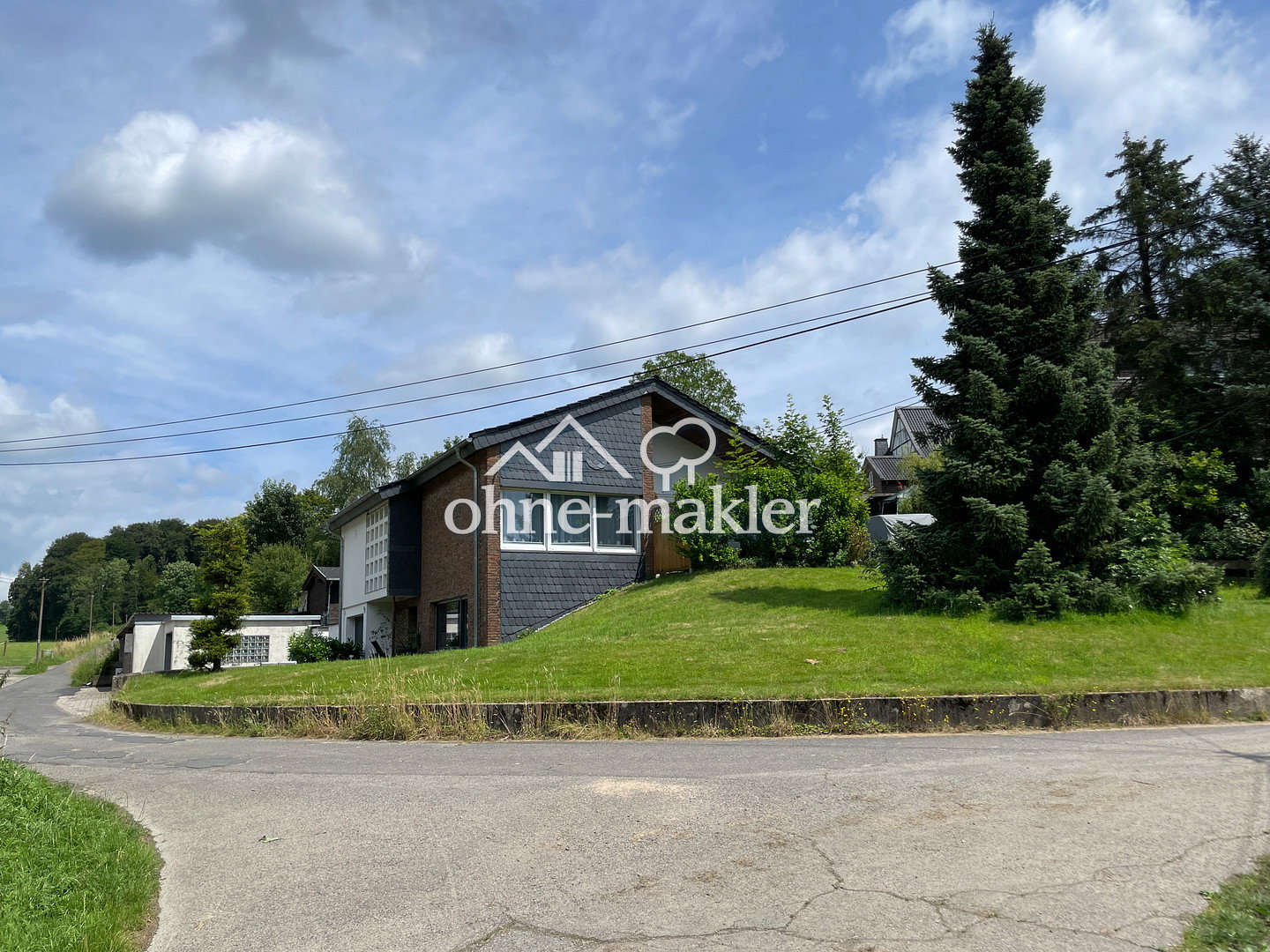 Idyllisches Einfamilienhaus mit großem Garten in Bergisch Gladbach, 51465 Bergisch Gladbach