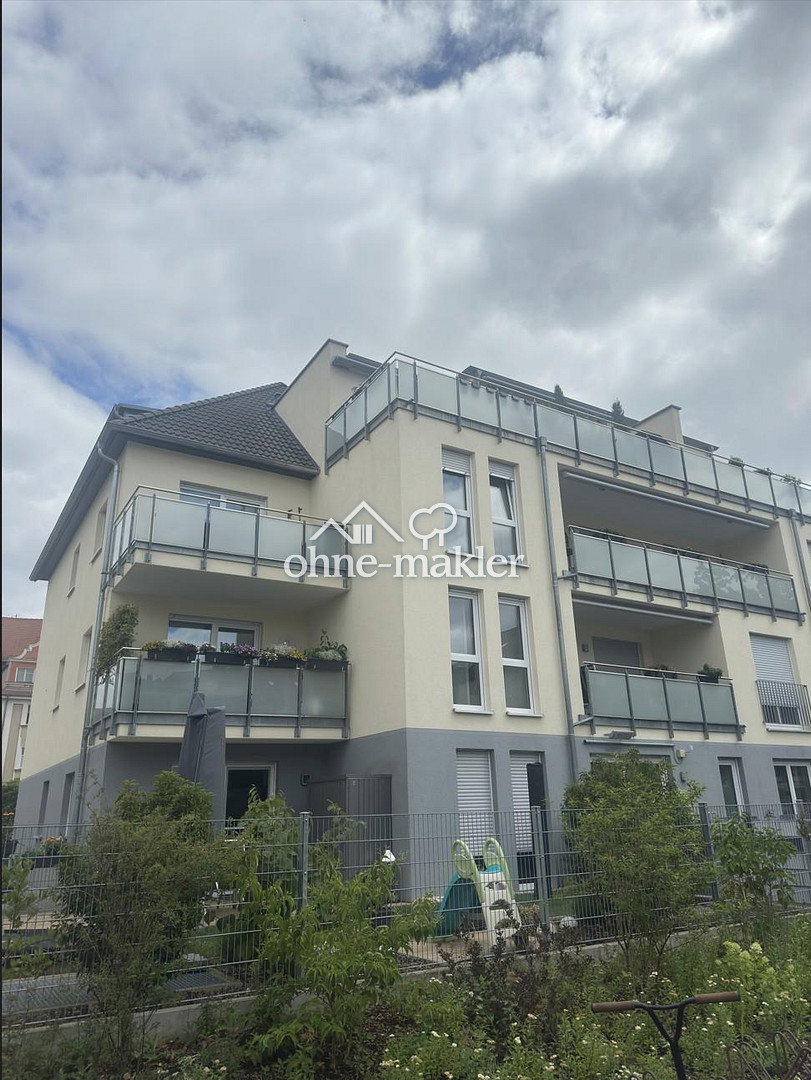Moderne Eigentumswohnung mit Westbalkon in Stein, 90547 Stein