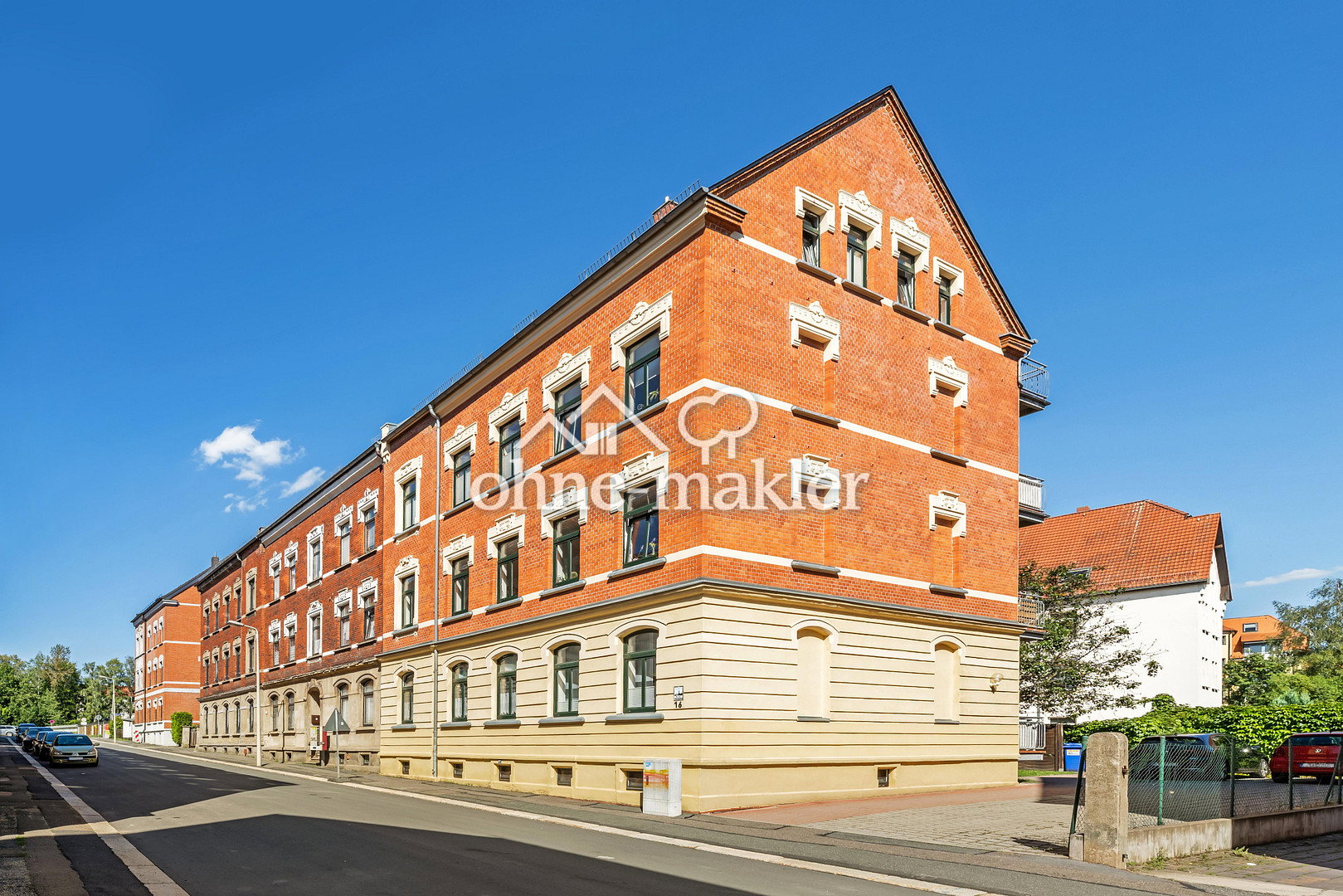 Große 3-Zimmer Dachgeschosswohnung mit Balkonen in Zwickau, 8060 Zwickau