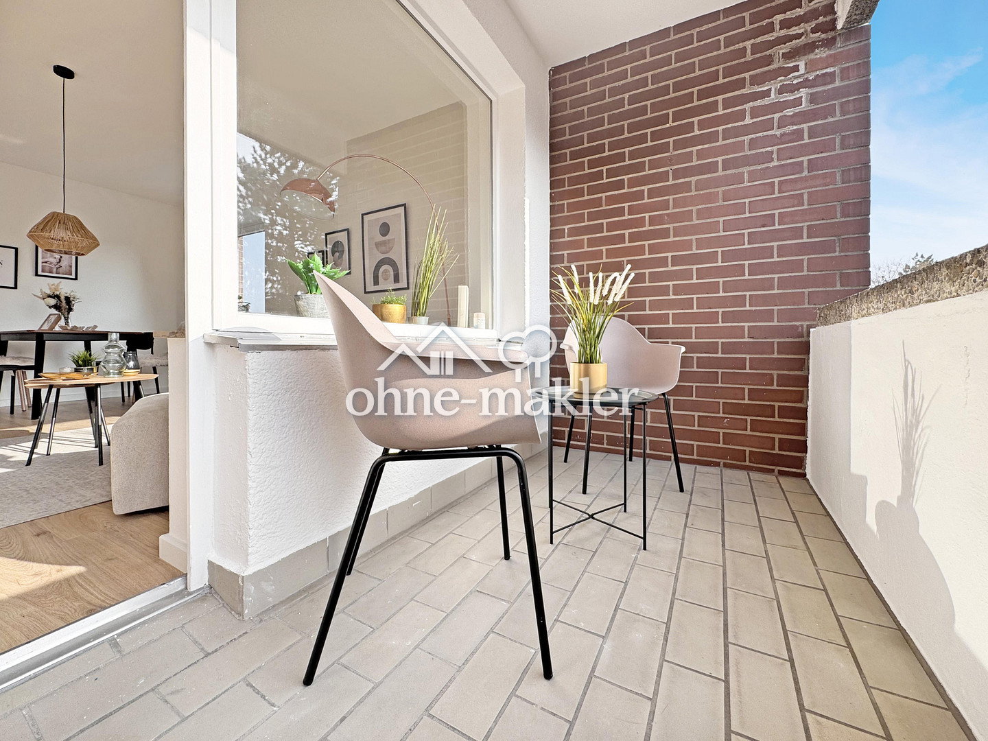 Sonnendurchflutete 2-Zimmer-WG. Stellplatz und Balkon, 65201 Wiesbaden (Dotzheim Frauenstein Schierstein)