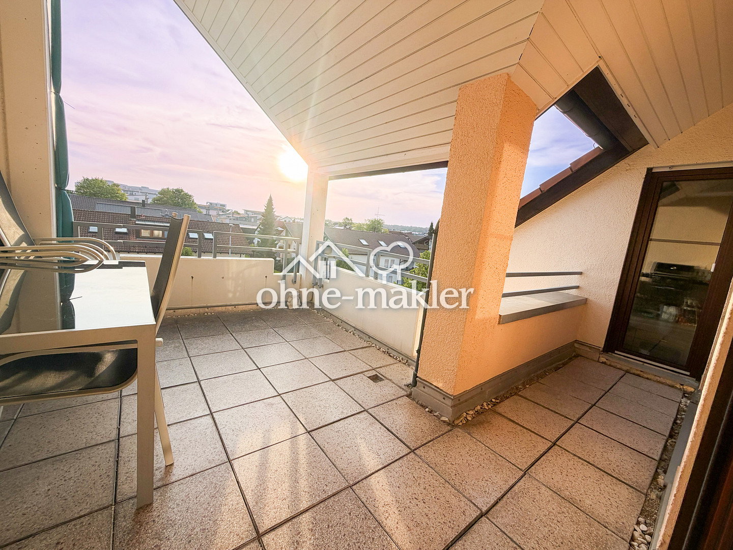 Helle 3,5-Zimmer-Dachgeschosswohnung in Holzgerlingen, 71088 Holzgerlingen