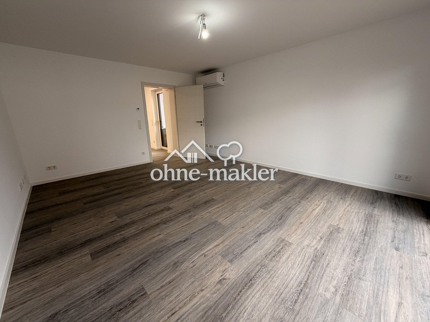 Moderne Doppelhaushälfte mit Garten und Garage, 67354 Römerberg