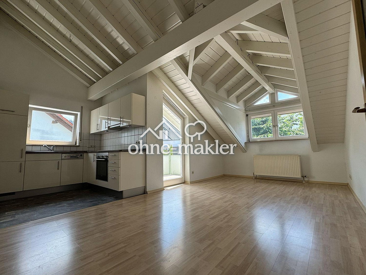 sonniger balkon & zentrale lage in cleebronn, 74389 Cleebronn