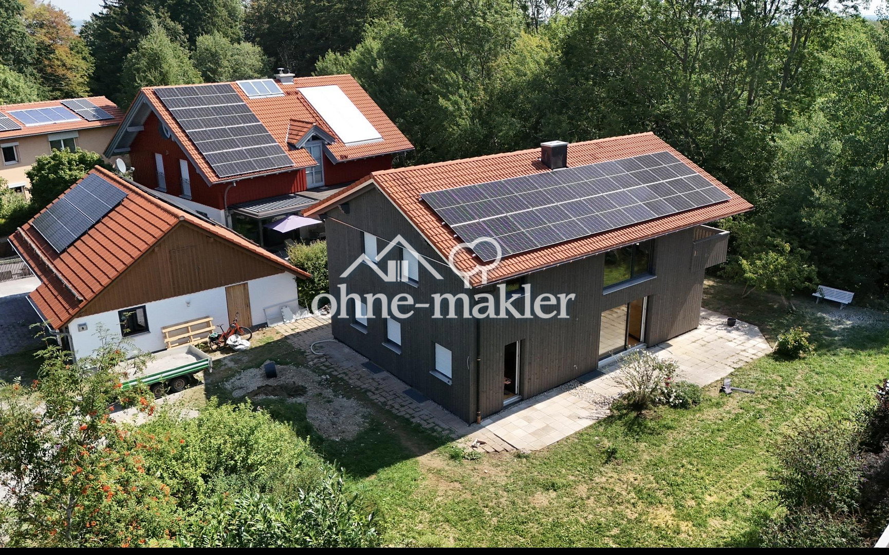 Familienparadies mit Einliegerwohnung in Irsee, 87660 Irsee