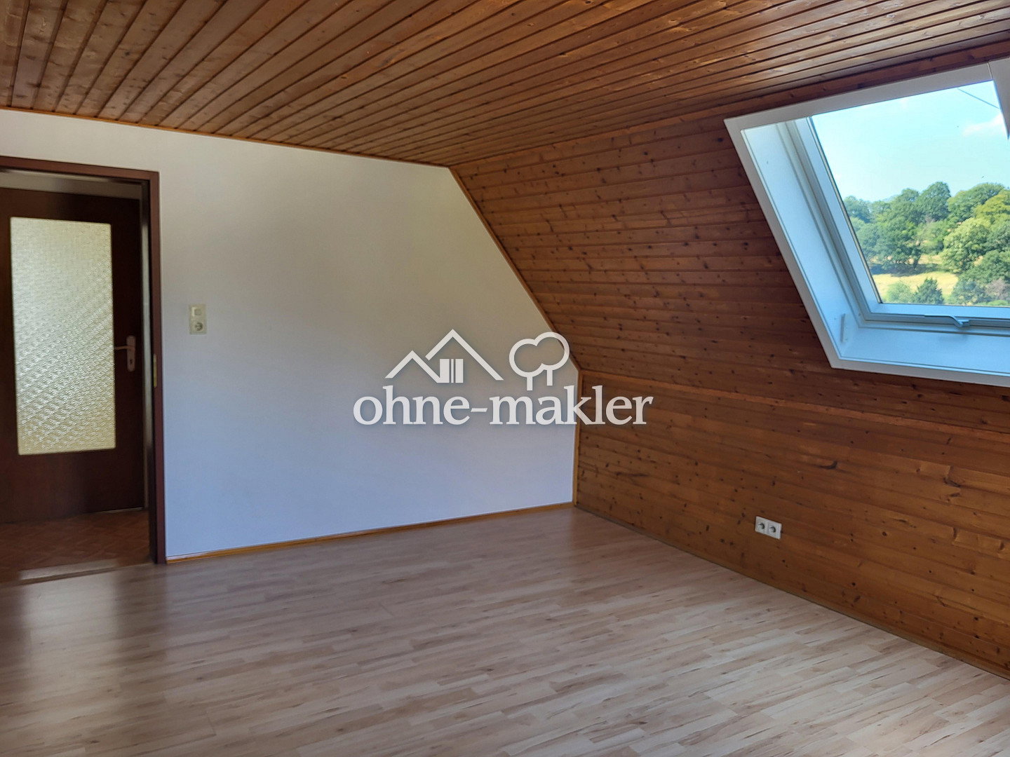 Dachgeschoss-Traum in Baden-Baden, 76534 Baden-Baden