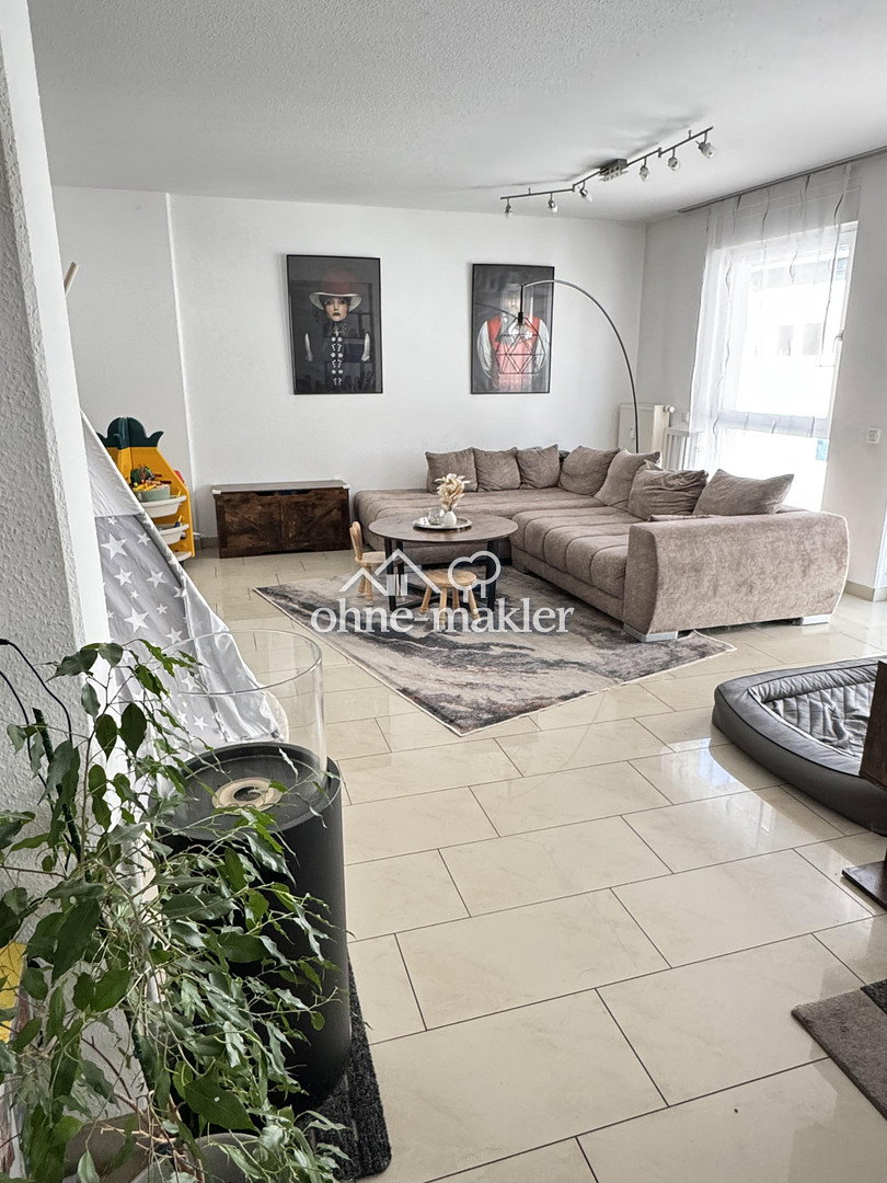 Zentrale Lage, Balkon & Tiefgarage, 76437 Rastatt