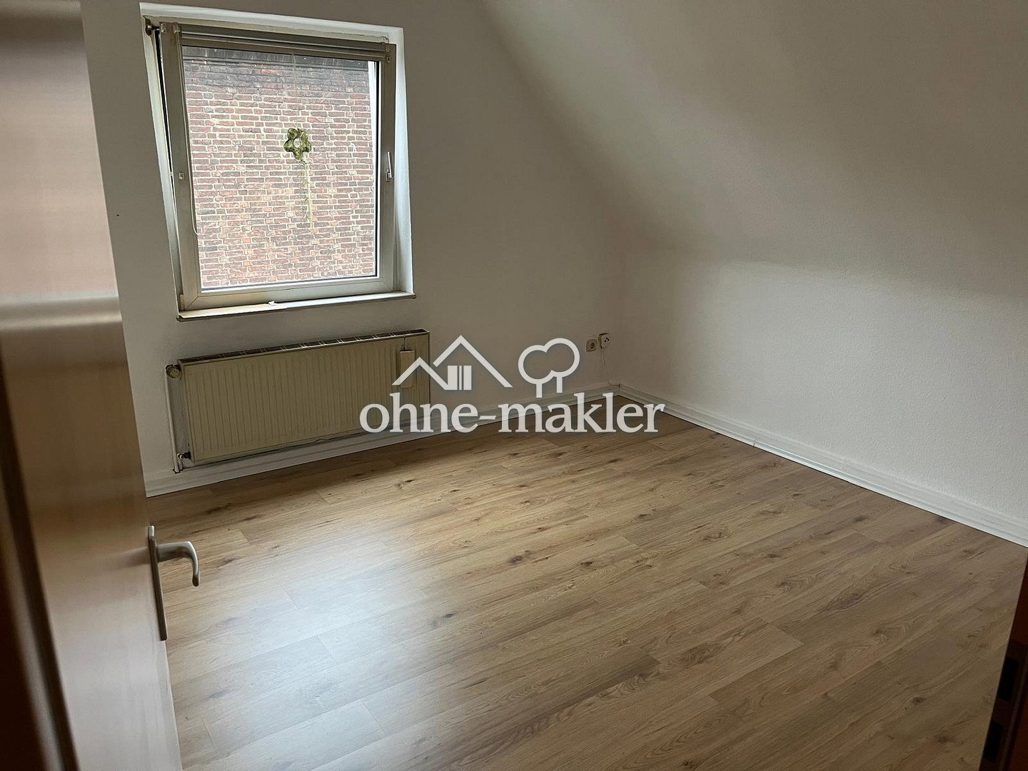 Dachgeschosswohnung in Oberhausen – Zentral & ruhig, 46147 Oberhausen (Alsfeld Holten Schmachtendorf Sterkrade-Nord)