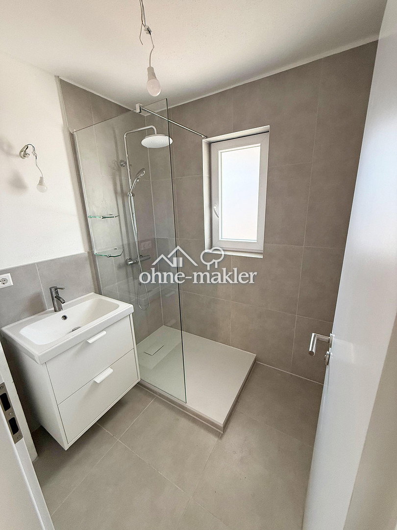 Bad Cannstatt Sanierte 4-Zimmer-Wohnung mit Balkon, 70372 Stuttgart (Bad Cannstatt)