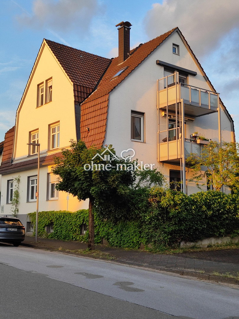 Dachwohnung in Bielefeld mit Balkon & Charme, 33647 Bielefeld (Brackwede Senne Ummeln)