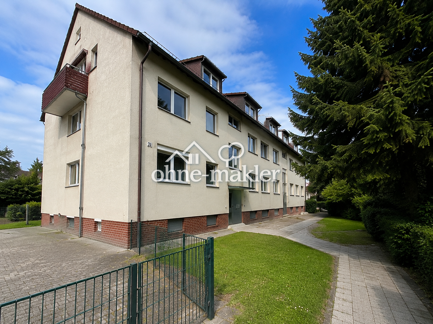helle 3 Zimmer DG-Wohnung in Burgdorf, 31303 Burgdorf