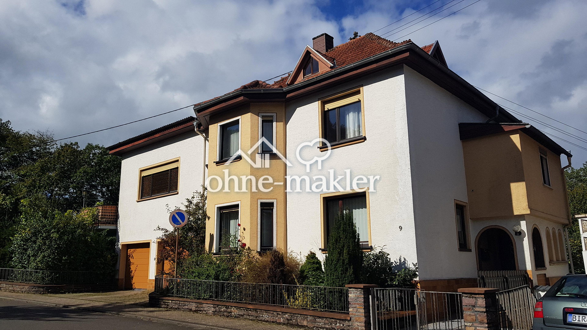 Familienparadies mit 2 Garagen & Keller, 55743 Idar-Oberstein
