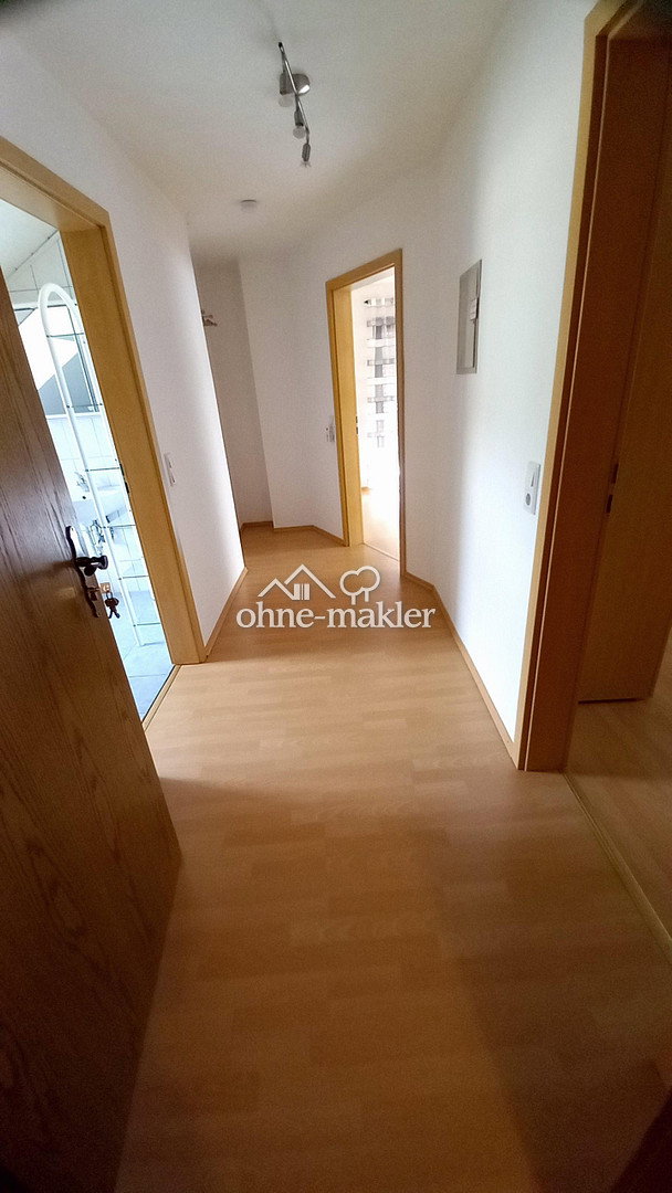Ruhige DG-Wohnung mit Balkon in Heidenheim, 91719 Heidenheim