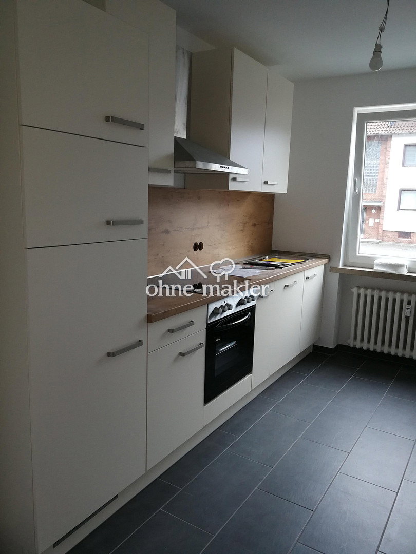 Helle 3-Zimmer-Wohnung mit Balkon in Giesen, 31180 Giesen